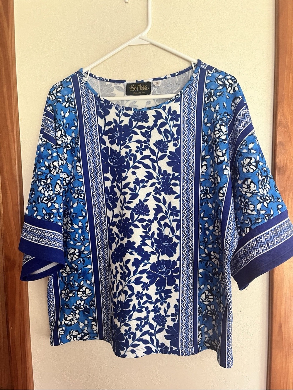 Bob Mackie Wearable Art size M blue print top with wide sleeves polyester blend